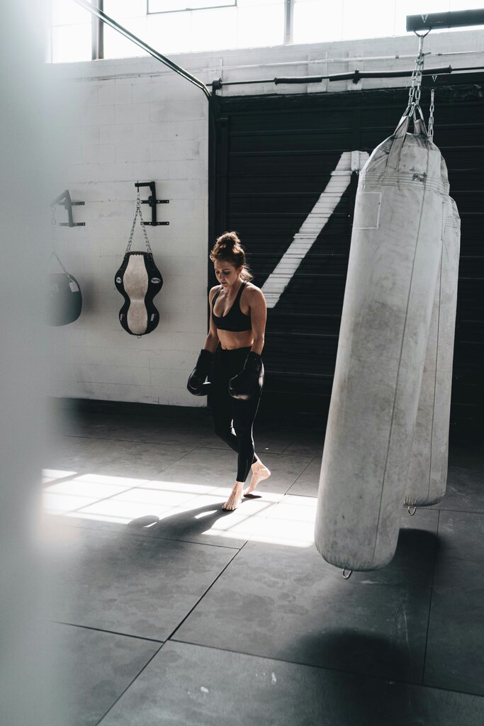 Fitness and Self-Discipline: How to Keep Training Consistently Without Relying on Willpower